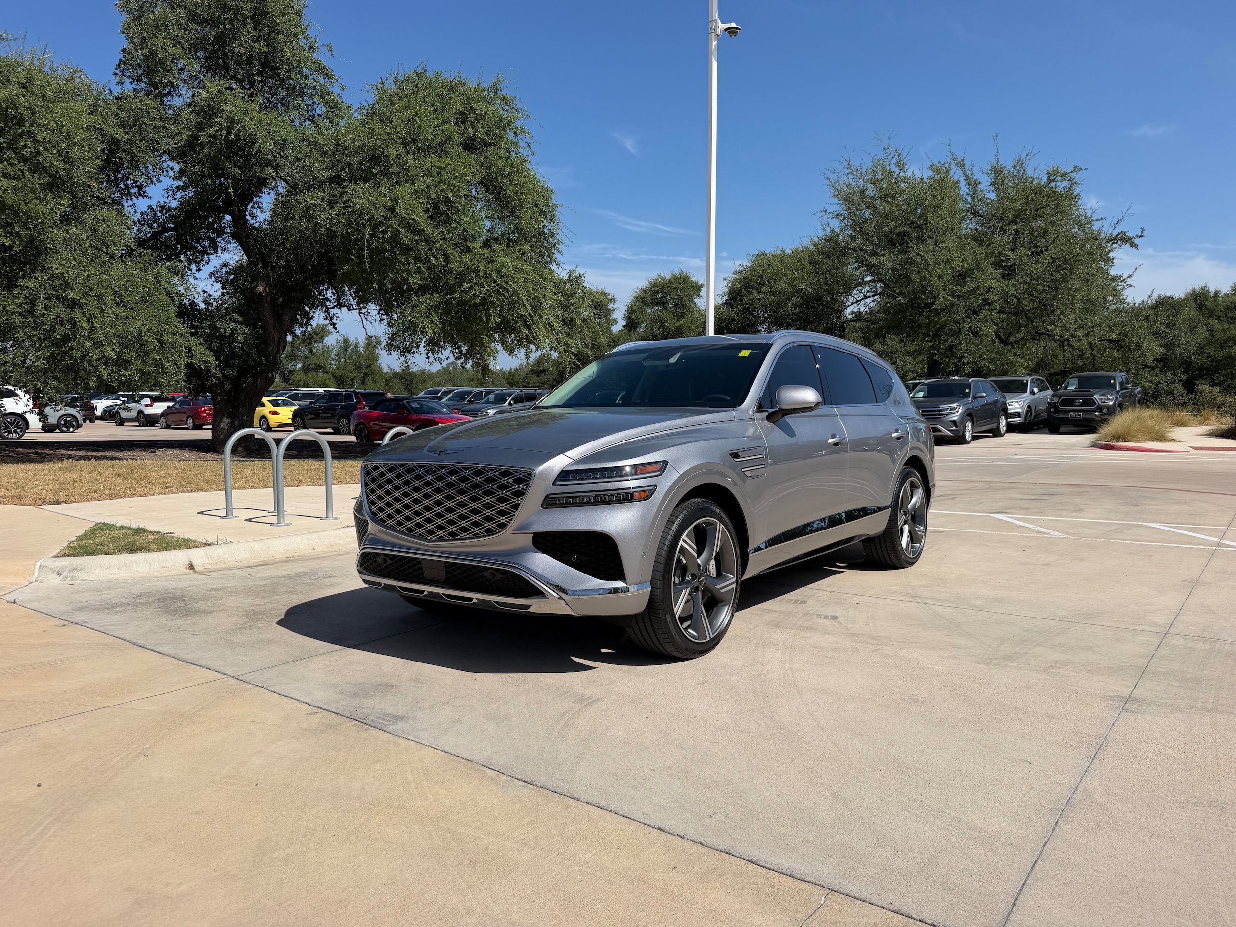 Used 2025 Genesis GV80 2.5T Prestige AWD/4WD image 2