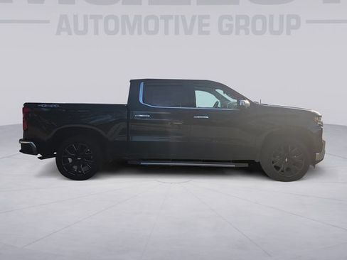 Used 2022 Chevrolet Silverado 1500 LTZ w/ Technology Package AWD/4WD image 6