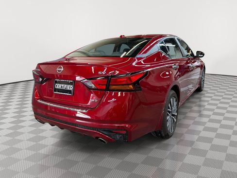 Used 2023 Nissan Altima 2.5 SV w/ SV Premium Package AWD/4WD image 6