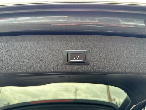 Used 2017 Audi Q5 3.0T Prestige w/ Prestige Package image 8