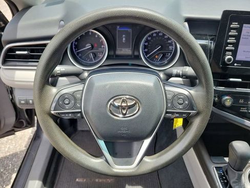 Used 2022 Toyota Camry LE FWD image 22