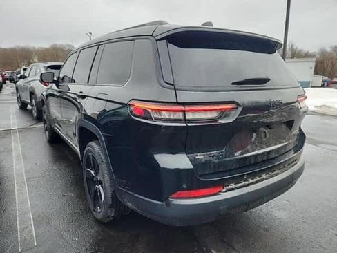 Used 2023 Jeep Grand Cherokee L Limited w/ Black Appearance Package image 4