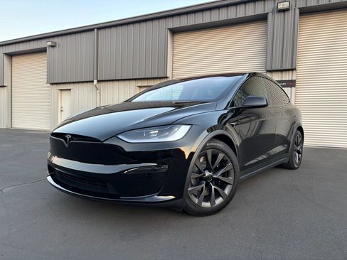 Used 2025 Tesla Model X AWD/4WD image 4
