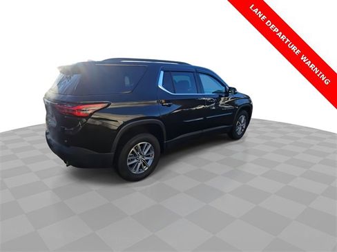 Used 2023 Chevrolet Traverse LT image 8