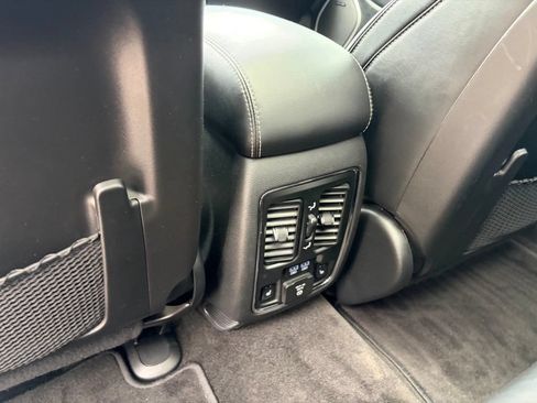 Used 2015 Jeep Grand Cherokee SRT w/ Trailer Tow Group IV AWD/4WD image 33