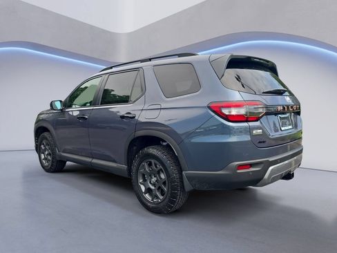 New 2026 Honda Pilot TrailSport image 3