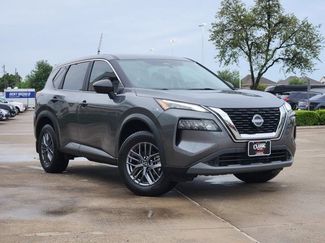 Used 2023 Nissan Rogue S video 2