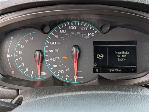 Used 2018 Chevrolet Trax LT w/ LT Convenience Package image 17