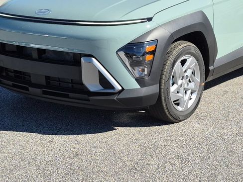 New 2027 Hyundai Kona SE FWD image 11