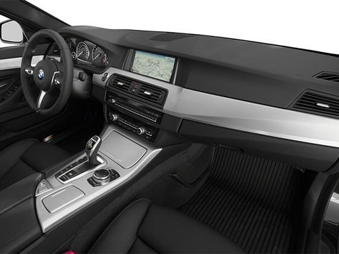 Used 2014 BMW 535d Sedan image 19
