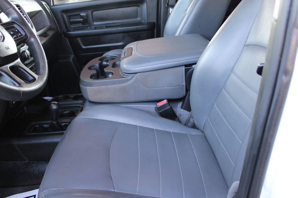 Used 2018 RAM 3500 Tradesman w/ Chrome Appearance Group AWD/4WD image 18