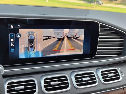 New 2026 Mercedes-Benz GLS 450 4MATIC image 14