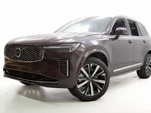 Used 2025 Volvo XC90 B6 Core w/ Protection Package image 2