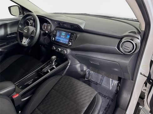 Used 2024 Nissan Kicks SV w/ Exterior Package FWD image 27