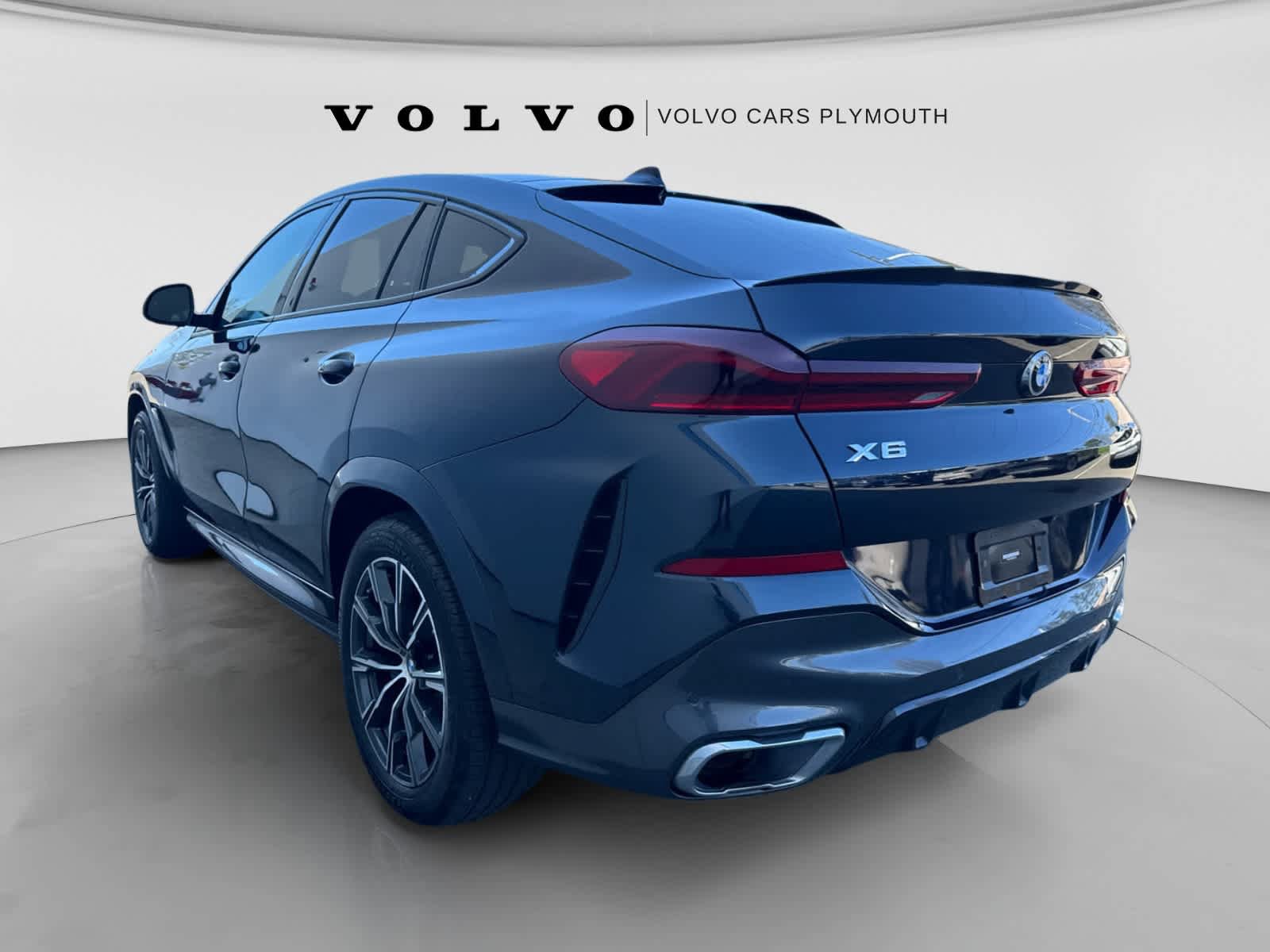 Used 2022 BMW X6 xDrive40i w/ M Sport Package AWD/4WD image 13