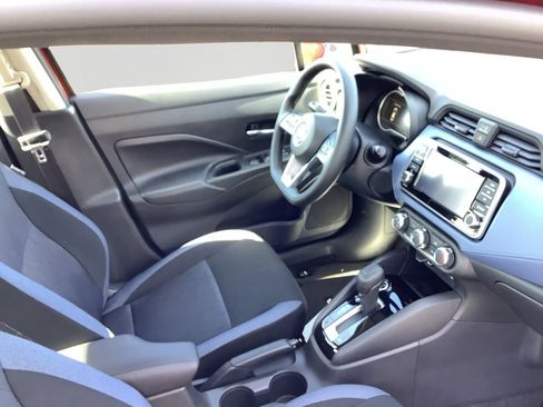 Used 2025 Nissan Versa SV w/ Trunk Package image 12