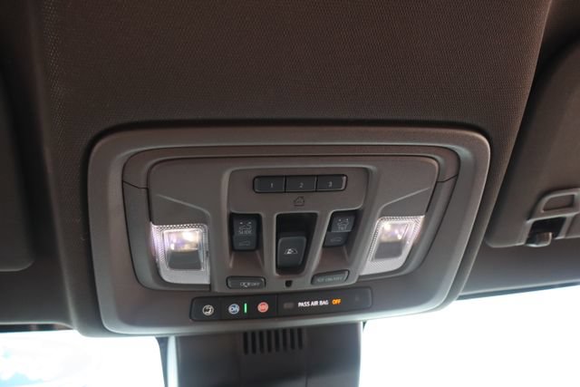 Used 2024 GMC Sierra 2500 Denali w/ Denali Reserve Package AWD/4WD image 25