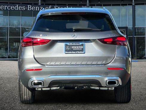New 2026 Mercedes-Benz GLA 250 4MATIC image 5