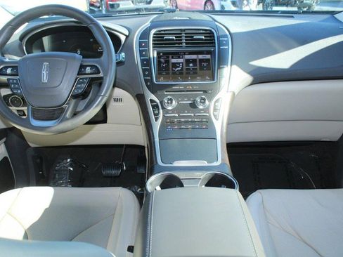 Used 2019 Lincoln Nautilus Reserve w/ Driver Assistance Package image 14