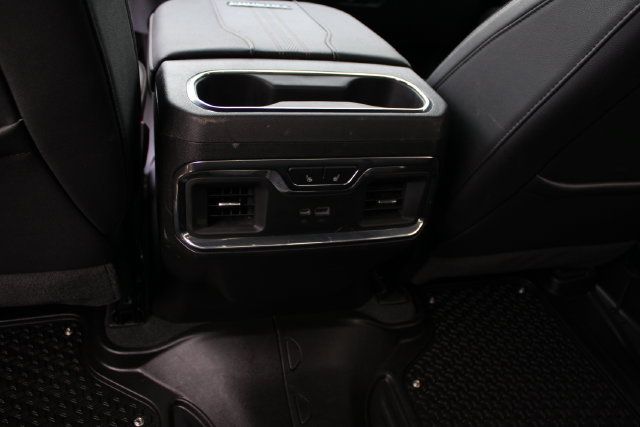 Used 2025 Chevrolet Silverado 2500 High Country AWD/4WD image 24