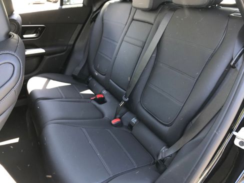 New 2025 Mercedes-Benz GLC 350e 4MATIC image 31