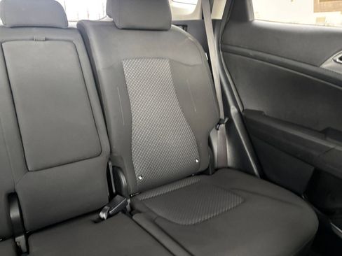 Used 2025 Kia Sportage LX image 36