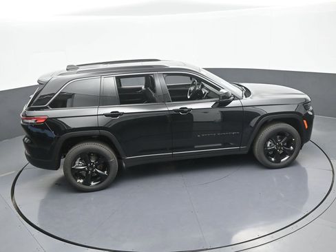 New 2026 Jeep Grand Cherokee Limited w/ Limited Altitude Package RWD image 47