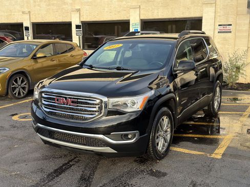 Used 2017 GMC Acadia SLE image 4
