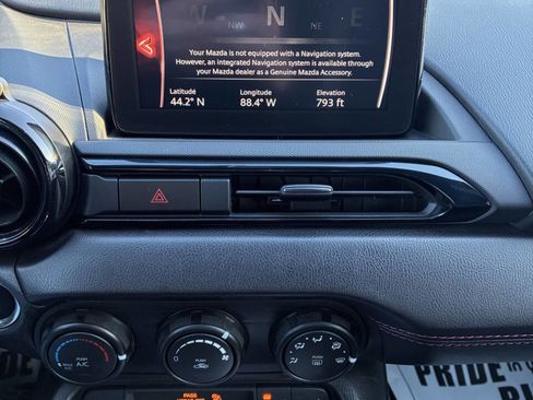 Used 2019 MAZDA MX-5 Miata Club w/ Brembo/BBS Package image 23