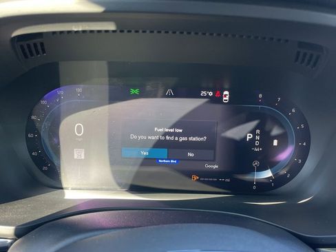 Used 2023 Volvo XC60 B6 Ultimate w/ Climate Package image 32