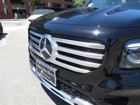 Used 2026 Mercedes-Benz GLB 250 4MATIC image 22