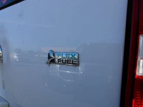 Used 2010 Ford Expedition XLT image 6