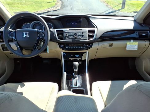 Certified 2017 Honda Accord LX image 7