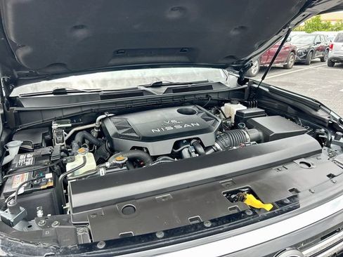 Certified 2025 Nissan Armada SL w/ Captain's Chari Seat Package AWD/4WD image 32