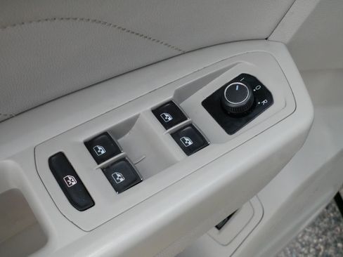 Used 2022 Volkswagen Atlas SE w/ Panoramic Sunroof Package AWD/4WD image 19