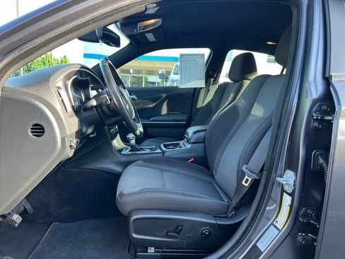 Used 2016 Dodge Charger R/T RWD image 13