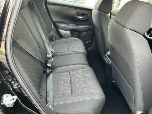 Used 2025 Honda HR-V LX image 17