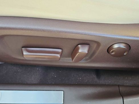 Used 2020 Lexus RX 350 AWD w/ Premium Package image 18