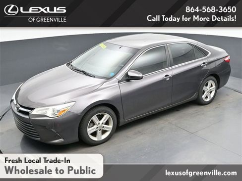Used 2015 Toyota Camry LE image 24