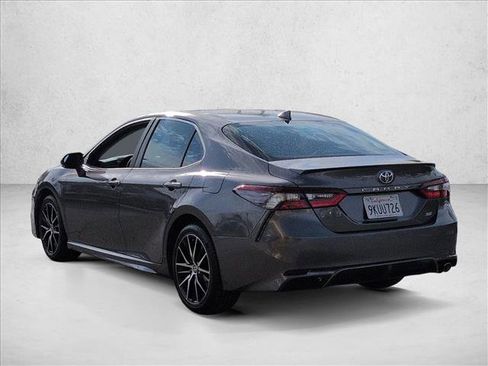 Used 2024 Toyota Camry SE FWD image 8