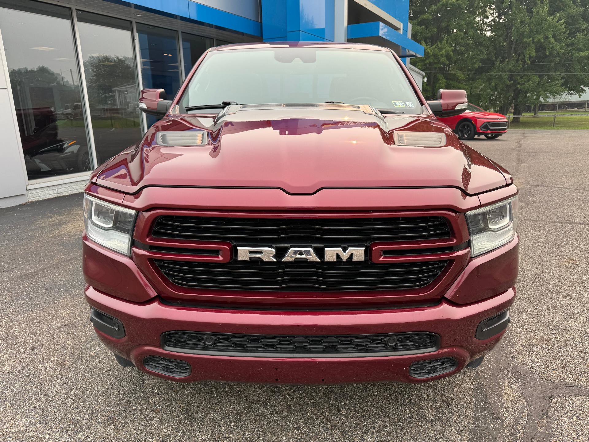 Used 2021 RAM 1500 Laramie AWD/4WD image 2