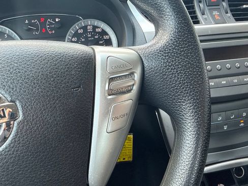 Used 2013 Nissan Sentra SV FWD image 25