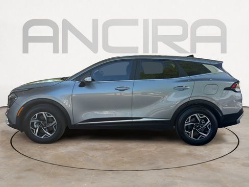 Certified 2025 Kia Sportage LX FWD image 5