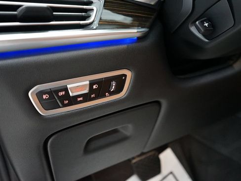 Used 2019 BMW X7 xDrive50i w/ Premium Package AWD/4WD image 34