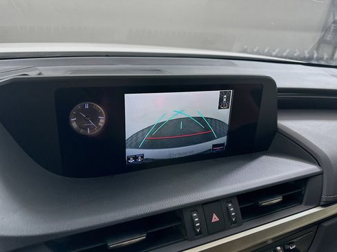 Used 2019 Lexus ES 350 image 19