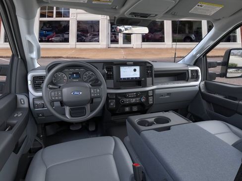New 2026 Ford F250 XL w/ XL Off-Road Package AWD/4WD image 9