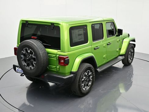 New 2026 Jeep Wrangler Unlimited Sahara AWD/4WD image 39