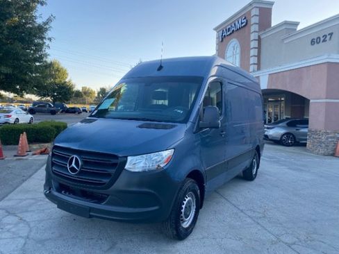 Used 2019 Mercedes-Benz Sprinter 144 image 1