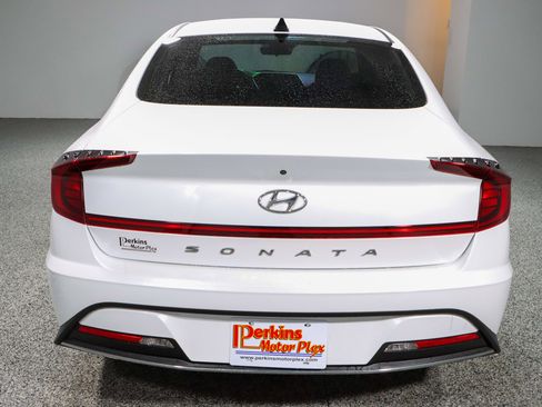 Used 2023 Hyundai Sonata SE FWD image 8