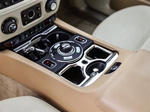 Used 2012 Rolls-Royce Ghost RWD image 45